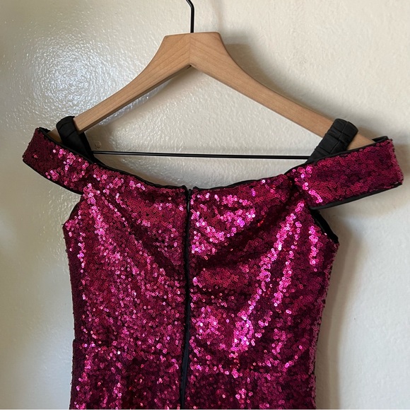 Lulus | Magic Maker Magenta Metallic Off-the-Shoulder Bodycon Mini Dress - Picture 6 of 7